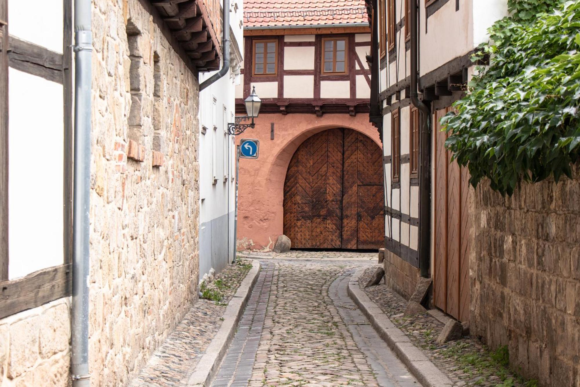 Ferienhaus Im Altstadtgaesschen Mit 3 Badezimmern Quedlinburg Ngoại thất bức ảnh